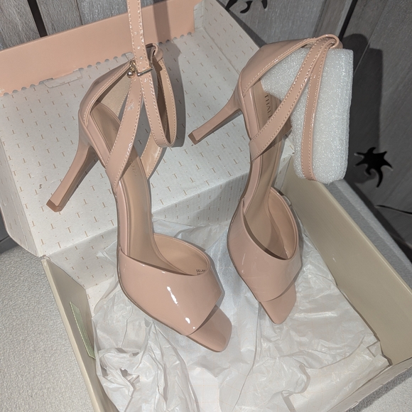 Elegant Beige Heels Thalia Sodi Ankle Strap Nude Heels Size 9 👠 - Picture 4 of 9